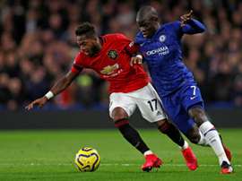 Kanté sort blessé au bout de 10 minutes contre Manchester United. AFP