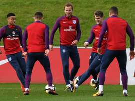 Harry Kane (au centre), à lentraînement avec ses coéquipiers à St.Georges Park. AFP