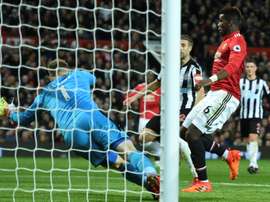 Pogba foi um dos destaques da vitória do United. AFP