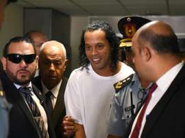 Ronaldinho sort de prison. AFP
