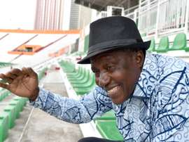 L'ex-international ivoirien Emmanuel Moh dans les tribunes du stade d'Abidjan. AFP