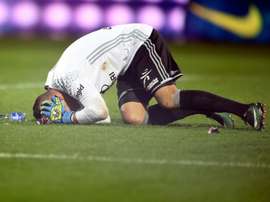 Anthony Lopes ha tenido que ser ingresado tras el petardo. AFP