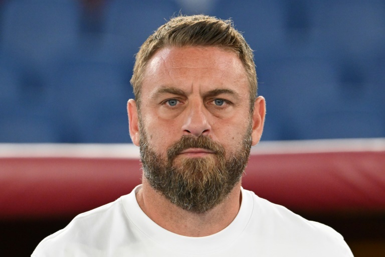 UFFICIALE - La Roma ha esonerato De Rossi