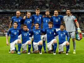 L'équipe d'Italie pose avant le match amical face à l'Allemagne, le 29 mars 2016 à Munich. AFP