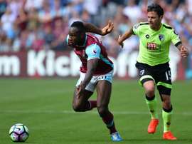 Le milieu de West Ham Michail Antonio (g), lors dun match de Premier League contre Bournemouth à Londres, le 21 août 2016