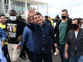 Bolsonaro veut que le foot reprenne, malgré la pandémie. AFP