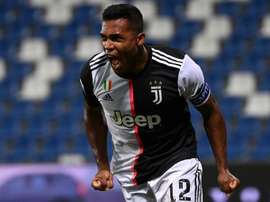 Alex Sandro absent deux semaines. afp