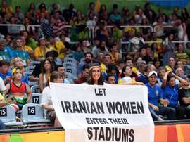 Une Iranienne se suicide après été condamné pour avoir assisté à un match de football. AFP