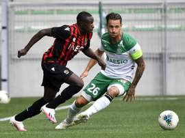 Saint-Etienne domine Nice et monte en puissance. AFP