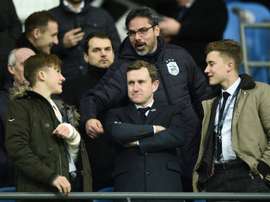 Lentraîneur dHuddersfield David Wagner (c) avant le coup denvoi du match face à Manchester City. AFP