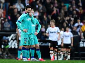 O Valencia resistiu aos vários chutes disparados por Messi. AFP