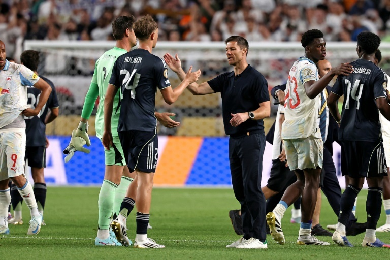 El listón de Xabi Alonso, un invicto de debuts ligueros que dura casi dos décadas