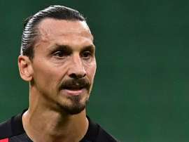 Ibrahimovic está asintomático y aislado en su casa. AFP
