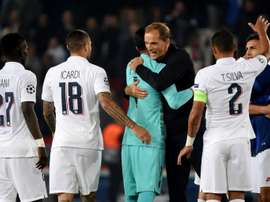 Jogadores do PSG comemoram bom início do time no campeonato. AFP