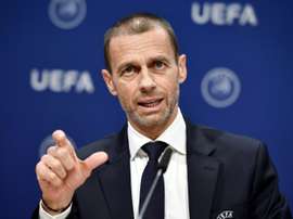 O objetivo prioritário da UEFA é levar todas as competições até o fim. AFP