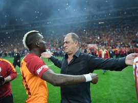 Galatasaray conserve son titre, son 22e sacre, après un match émaillé d'incidents. AFP