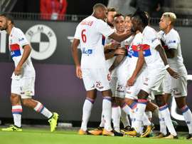O Lyon bateu o Rennes por 1-2. AFP
