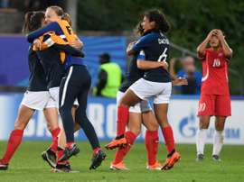 La joie des Françaises après leur victoire en quart de finale face aux Nord-Coréennes. AFP