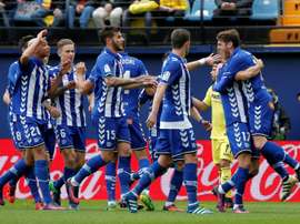 Les joueurs d'Alavès se congratulent après un but contre Villarreal, le 27 novembre 2016. AFP