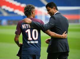 PSG e Barça terão reunião nesta terça, informa rádio catalã. AFP