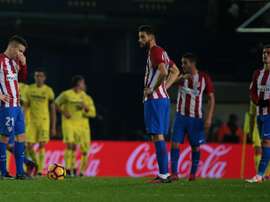 La déception des joueurs de lAtletico Madrid après un but de Villarreal, le 12 décembre 2016 au Madrigal