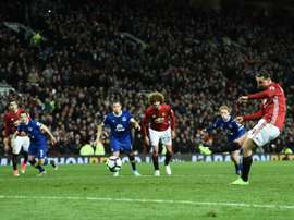 Zlatan à la rescousse de Man U. AFP