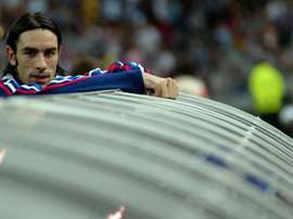 Robert Pires lors d'un match de qualification pour le Mondial-2006 au Stade de France. AFP