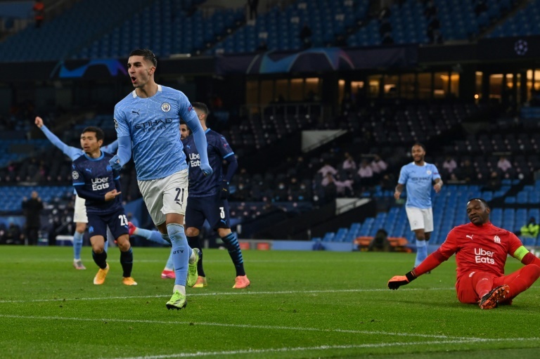 Pape Gueye (Marseille) titulaire face à Manchester City — Ligue des Champions Pape Gueye (Marseille) titulaire face à Manchester City — Ligue des Champions