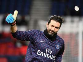 Buffon estreou com apenas 17 anos. AFP