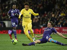 Neymar marcou para dar a vitória ao PSG. AFP