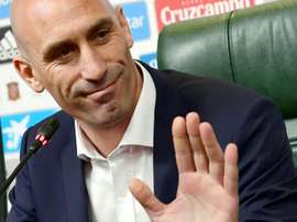 Rubiales y su gran gesto con su ex compañero Ettien. AFP