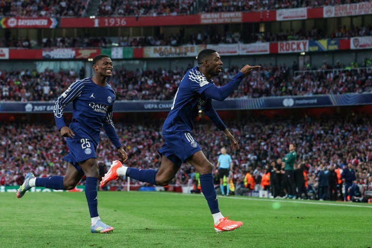Dembélé sólo sufre una distensión y podría estar ante el Arsenal