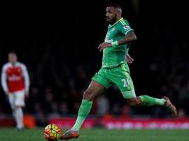 Le milieu de terrain français Yann Mvila, sous le maillot de Sunderland. Goal