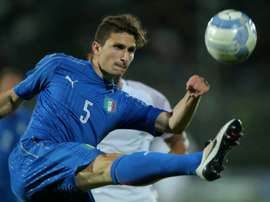 Mattia Caldara debutó y marcó con Italia. AFP/Archivo