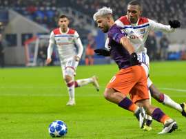 Le message violent des supporters Lyonnais à Marcelo. AFP
