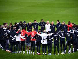 Attentats du 13 novembre: les Bleus se recueillent au Stade de France. AFP