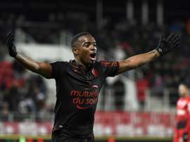 Le milieu de terrain de Nice, Wylan Cyprien au cours du match de Ligue 1 face à Dijon. AFP