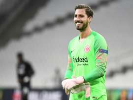 Kevin Trapp se siente feliz en su regreso a la Bundesliga. AFP