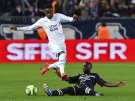 Bouna Sarr é bastante visado na Europa. AFP