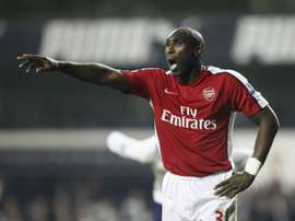 Sol Campbell, alors à Arsenal, lors dun match de Premier League face à Tottenham. AFP