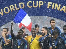 Les joueurs de l'équipe de France fêtent leur victoire en finale du Mondial. AFP