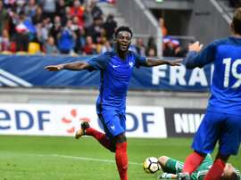 Bamba está a punto de terminar contrato con el Saint-Etienne. AFP