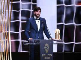 Enfrentar Messi fez de Alisson um goleiro melhor. AFP