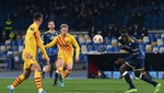 El agente de De Jong se deja ver en los alrededores de Old Trafford