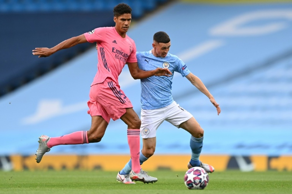 Varane está muy cerca del Manchester United. AFP