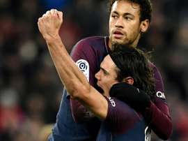 Cavani e Neymar estiveram em noite 'sim'. EFE