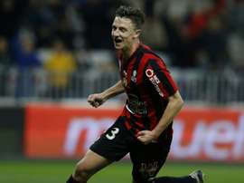 Olivier Boscagli se va cedido al Nimes. AFP/Archivo