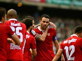 Le capitaine du FC Séville Vicente Iborra inscrit le but de la victoire face au Betis. Goal