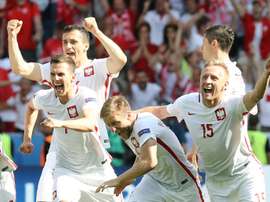 Polonia se metió en cuartos de final tras ganar a Suiza en la tanda de penaltis. EFE/EPA