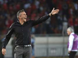 Raja Casablanca: Patrice Carteron remplacé par Jamal Sellami au poste d'entraîneur. AFP